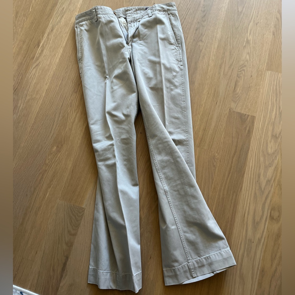 Tan vineyard vines pants
